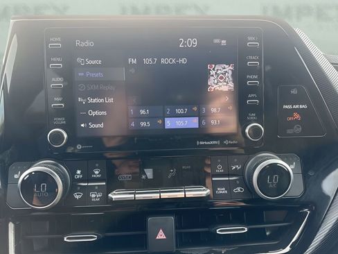 Used 2021 Toyota Highlander XSE image 19