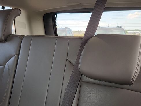 Used 2017 GMC Yukon XL Denali w/ Open Road Package AWD/4WD image 18