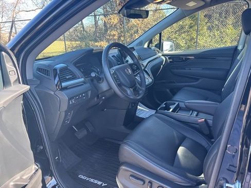 Certified 2023 Honda Odyssey Touring image 13