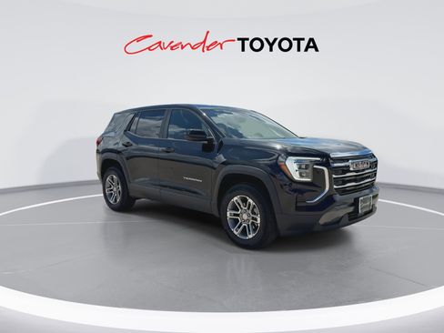 Used 2026 GMC Terrain Elevation FWD image 2