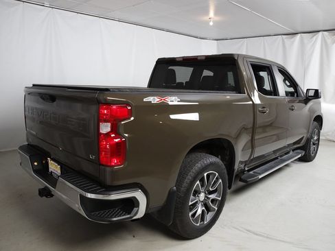 Used 2023 Chevrolet Silverado 1500 LT AWD/4WD image 3