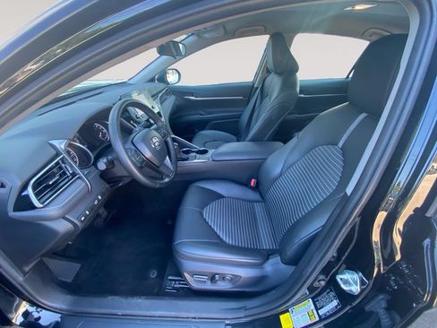 Used 2024 Toyota Camry SE FWD image 9