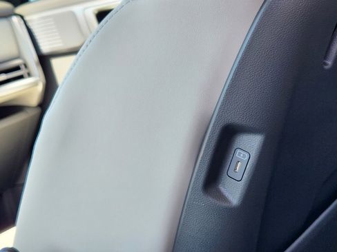 New 2025 Hyundai Santa Fe SEL image 24