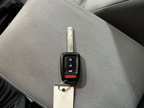 Used 2019 Honda CR-V LX image 30