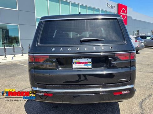 Used 2024 Jeep Wagoneer L Series II w/ Flexible Seating Group AWD/4WD image 33