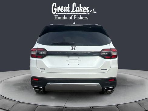 New 2026 Honda Pilot Touring image 4