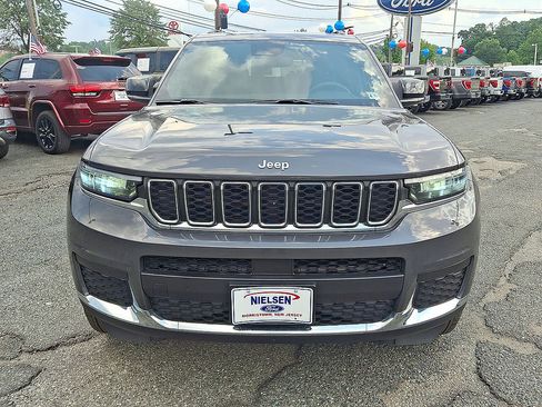 Used 2024 Jeep Grand Cherokee L Laredo AWD/4WD image 35