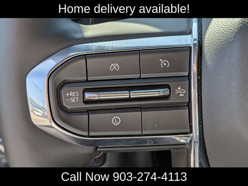 Used 2025 GMC Yukon Elevation w/ Elevation Premium Package AWD/4WD image 25