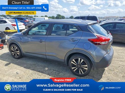 Used 2018 Nissan Kicks SV FWD image 3