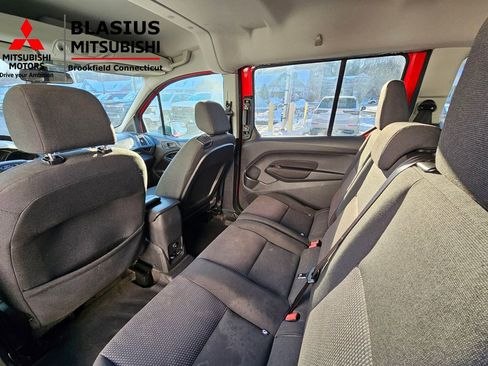 Used 2016 Ford Transit Connect XL image 18