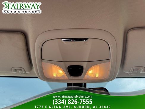 Used 2017 Jeep Cherokee Sport FWD image 24