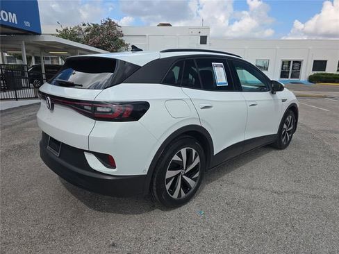 Certified 2023 Volkswagen ID.4 Pro RWD image 3
