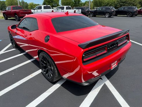 Used 2015 Dodge Challenger SRT Hellcat RWD image 7