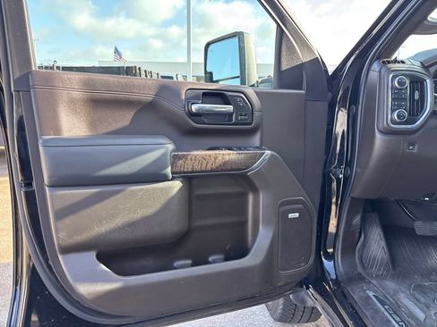 Used 2023 GMC Sierra 2500 Denali w/ Denali Ultimate Package AWD/4WD image 10