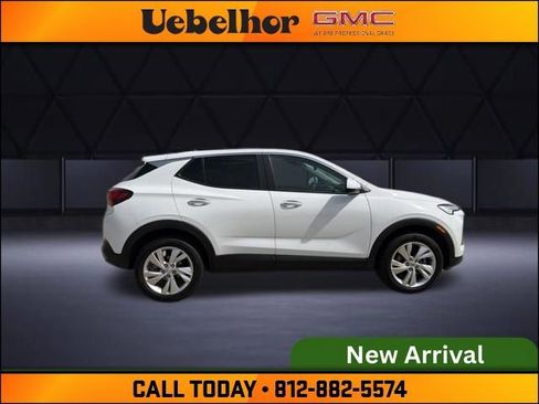 Used 2024 Buick Encore GX Preferred image 3