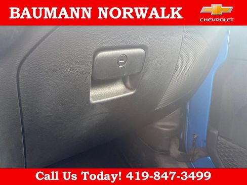 Used 2023 Jeep Gladiator Rubicon w/ Cold Weather Group AWD/4WD image 23