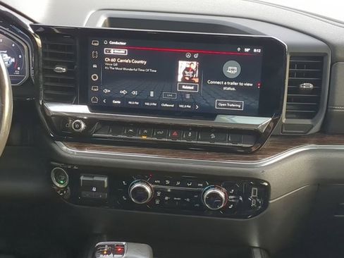 Used 2022 GMC Sierra 1500 Elevation w/ Preferred Package image 18