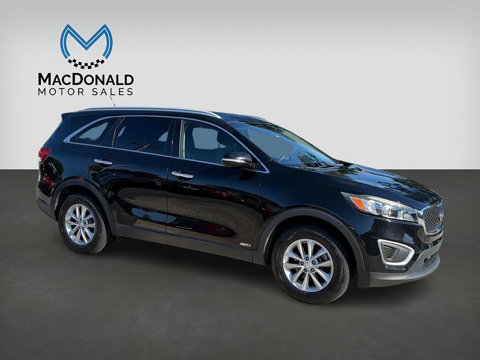 Used 2017 Kia Sorento AWD image 7