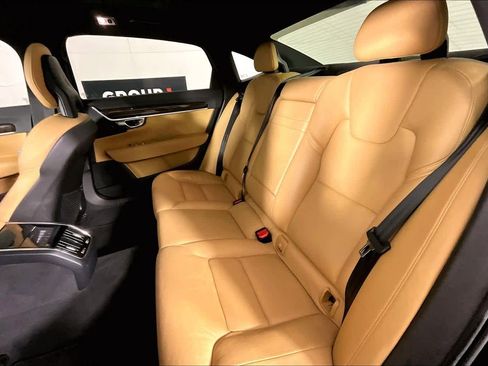 Used 2018 Volvo S90 T6 Momentum image 19