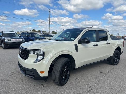 New 2025 Ford Maverick XLT w/ Black Appearance Package image 29