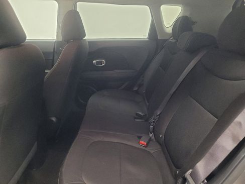 Used 2019 Kia Soul w/ Convenience Package FWD image 18