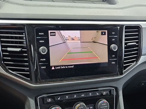 Certified 2023 Volkswagen Atlas SEL Premium AWD/4WD image 18
