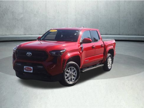 Used 2024 Toyota Tacoma SR5 AWD/4WD image 22