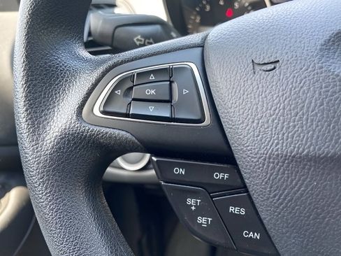 Used 2019 Ford Escape SE FWD image 18