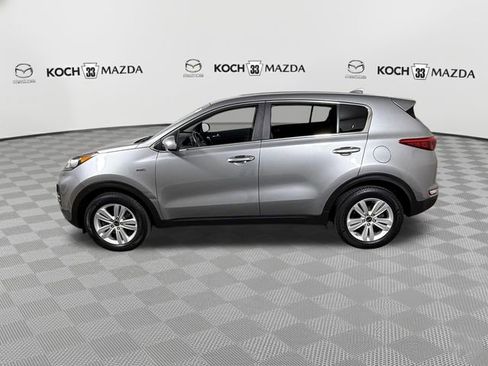Used 2019 Kia Sportage LX AWD/4WD image 4