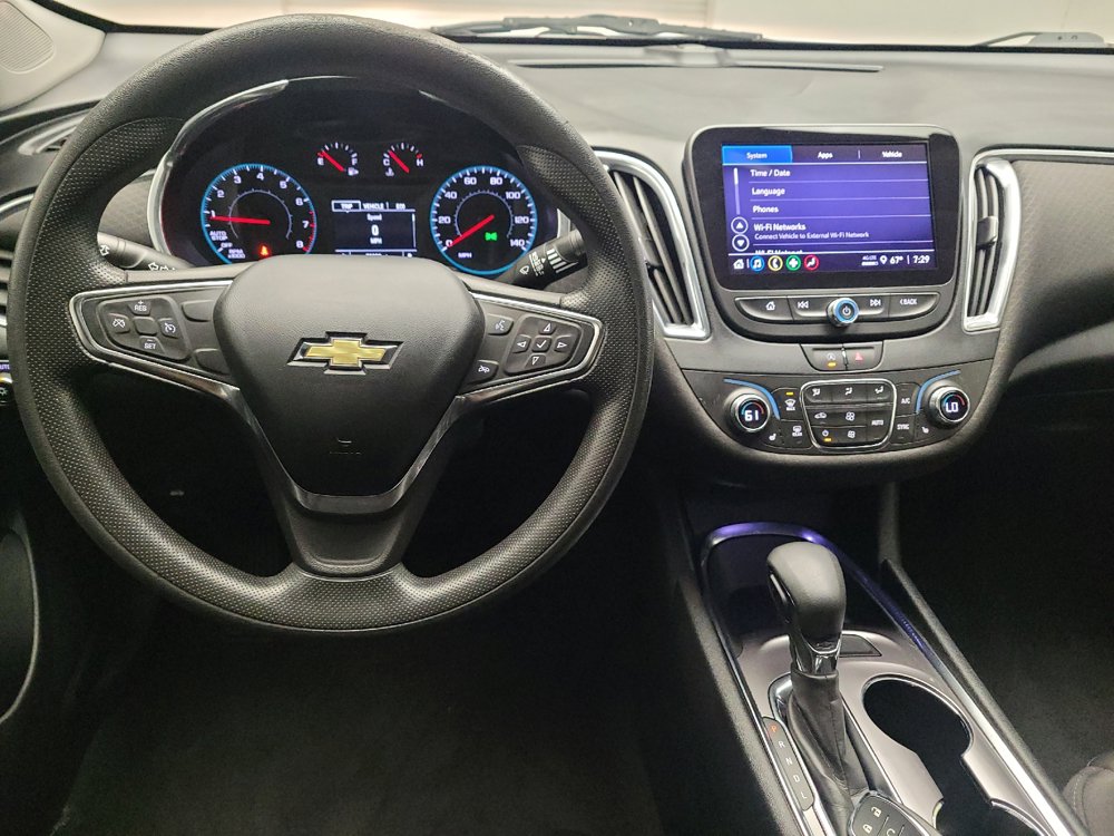 Used 2021 Chevrolet Malibu LT FWD image 22