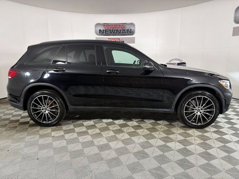 Used 2022 Mercedes-Benz GLC 300 image 2