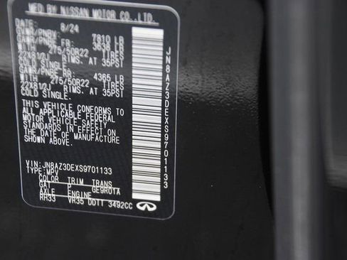 Certified 2025 INFINITI QX80 Sensory image 29