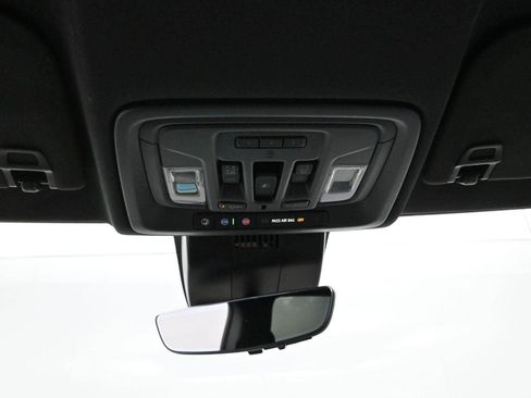 Used 2025 Chevrolet Silverado 1500 ZR2 w/ Technology Package image 27