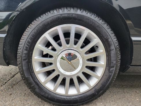 Used 2004 Ford Thunderbird Deluxe image 24