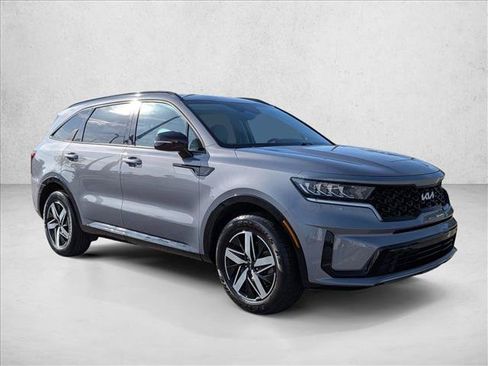 Used 2023 Kia Sorento S FWD image 3