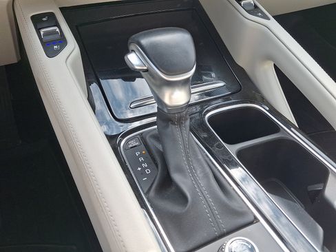 Used 2023 Kia Telluride EX w/ EX Captain's Chair Package FWD image 18
