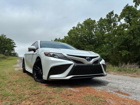 Used 2021 Toyota Camry XSE w/ Cold Weather Package FWD image 2