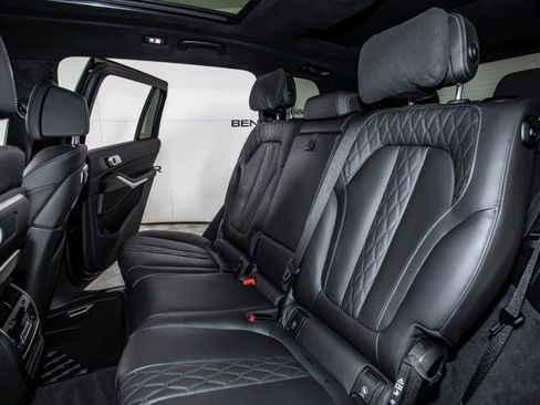 Used 2025 BMW X7 xDrive40i w/ M Sport Package image 20