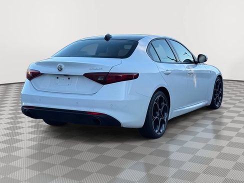 Used 2023 Alfa Romeo Giulia Ti RWD image 6