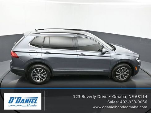 Used 2020 Volkswagen Tiguan SE w/ Panoramic Sunroof Package AWD/4WD image 19