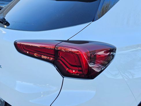 Used 2025 Buick Encore GX Sport Touring w/ Advanced Technology Package image 11