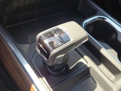 New 2026 Chevrolet Silverado 1500 High Country AWD/4WD image 15