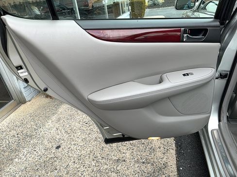 Used 2003 Lexus ES 330 image 17