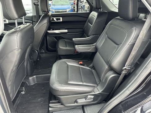 Used 2023 Ford Explorer XLT w/ Equipment Group 202A image 23