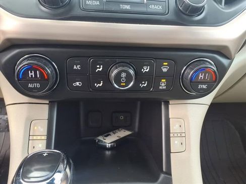 Used 2019 GMC Acadia Denali w/ Technology Package image 23