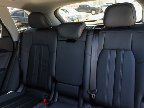 Used 2025 Audi Q5 Premium w/ Premium Plus AWD/4WD image 23