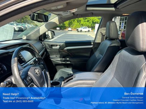 Used 2015 Toyota Highlander XLE AWD/4WD image 8