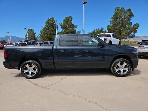 New 2026 RAM 1500 Express AWD/4WD image 4