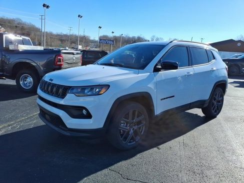 New 2026 Jeep Compass Latitude image 5