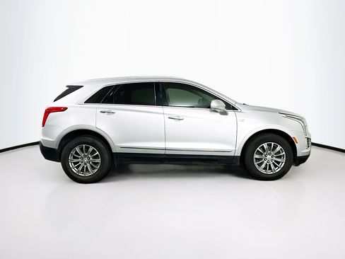 Used 2018 Cadillac XT5 Luxury w/ Driver Awareness Package FWD image 10